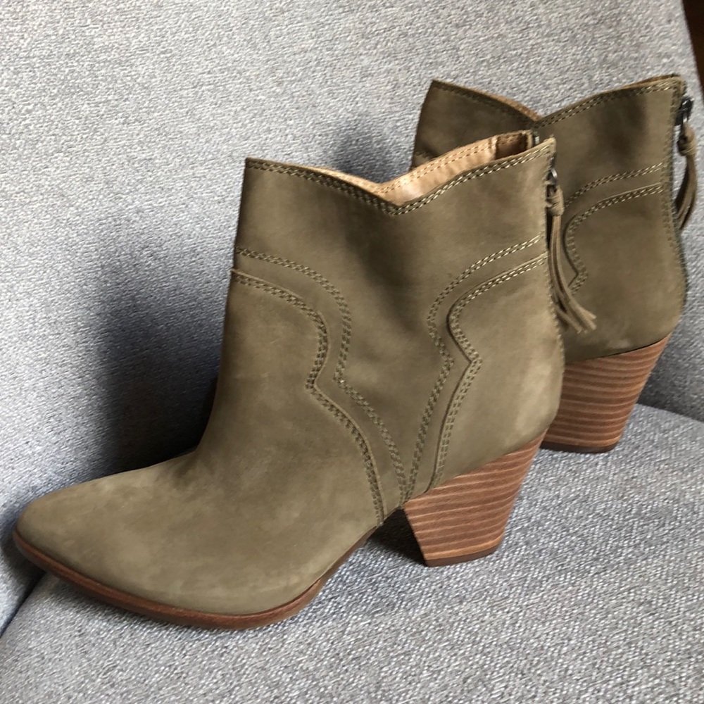 Splendid boots